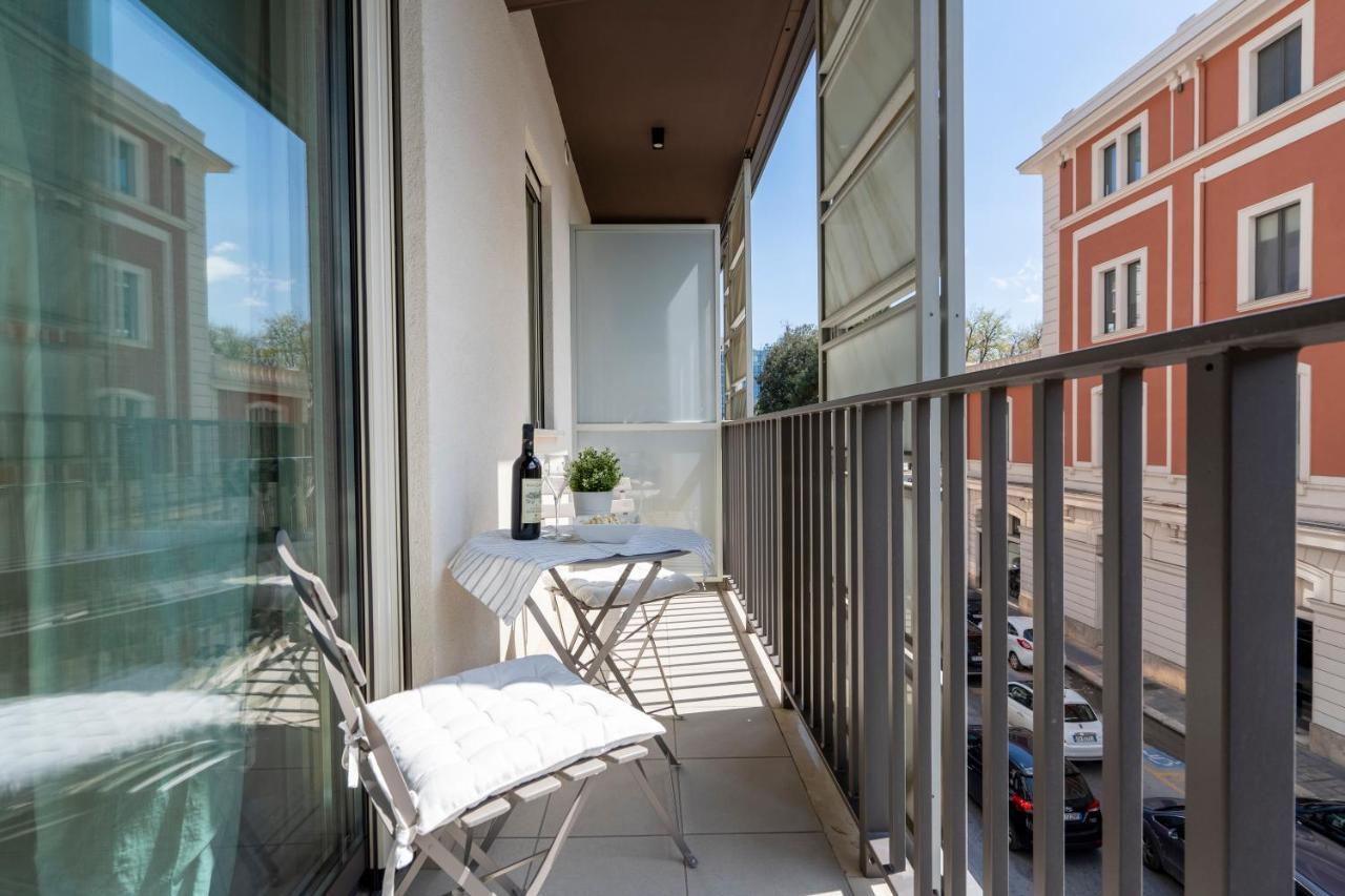 Twelve12 - Universita & Stazione Aparment Bari Zewnętrze zdjęcie